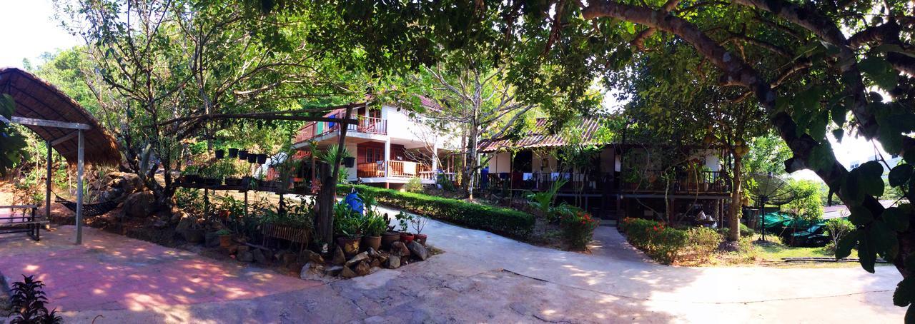 Big Elk Steak House - Homestay Trat Exterior foto